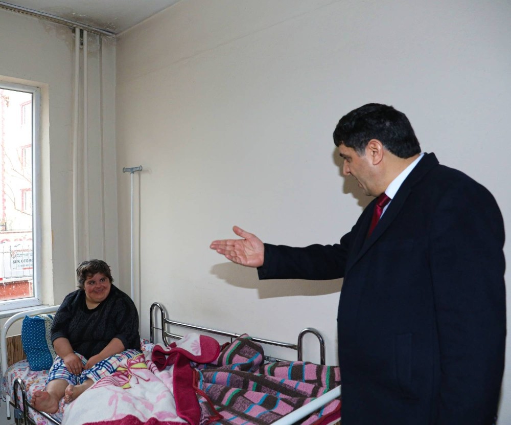 Rektör Alma, Özel Mısra Göleli Bakım Merkezini ziyaret etti 