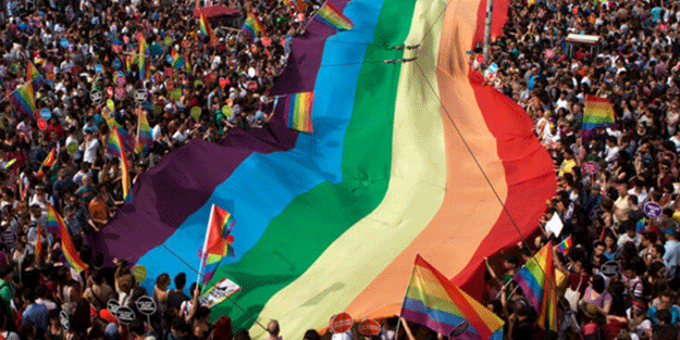 'Rektör' bahane! Boğaziçililerin rezil klibinde LGBTİ furyası