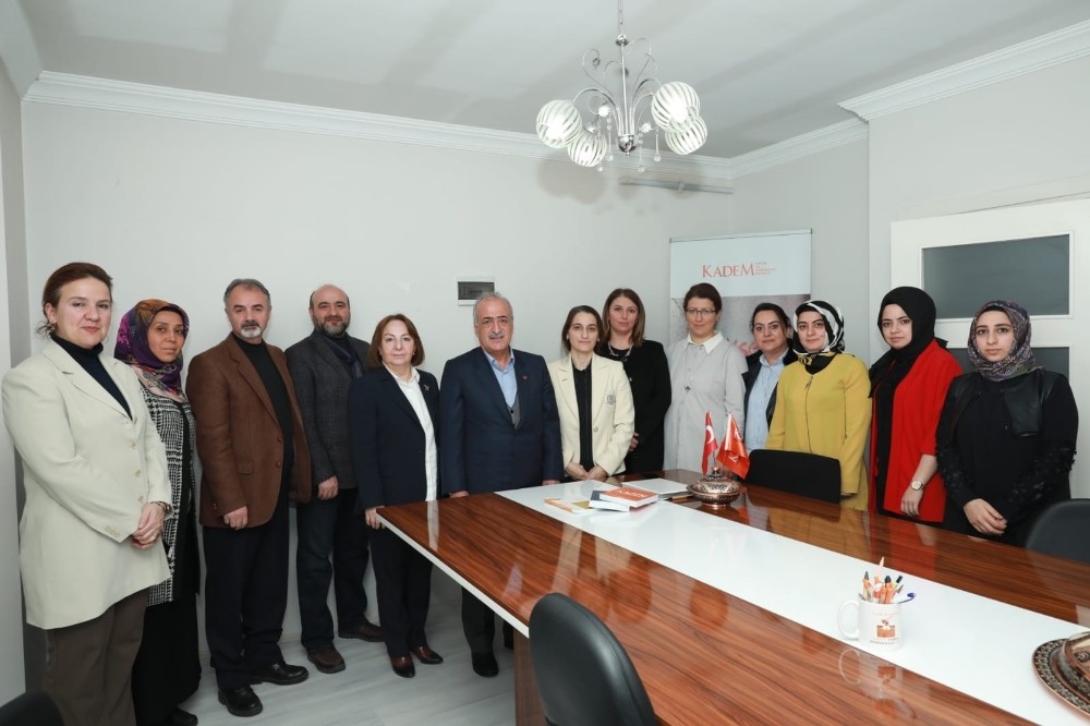 Rektör Çomaklı, Kadem yönetimiyle bir araya geldi 