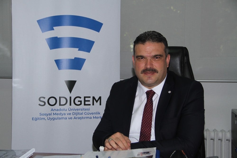 Rektör Çomaklı; 