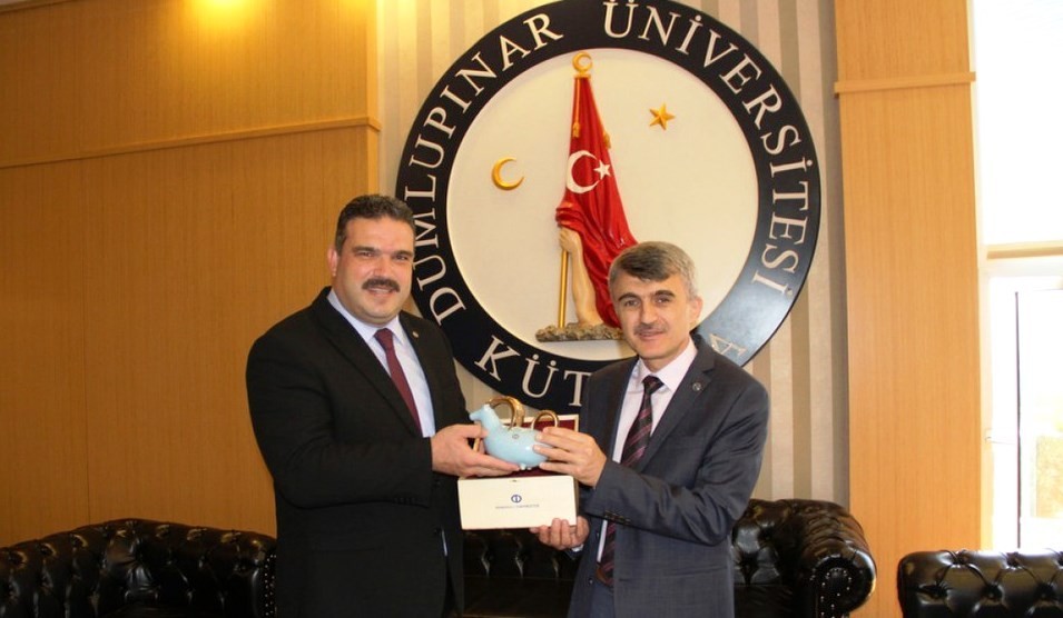 Rektör Çomaklı, Rektör Uysal’ı ziyaret etti 
