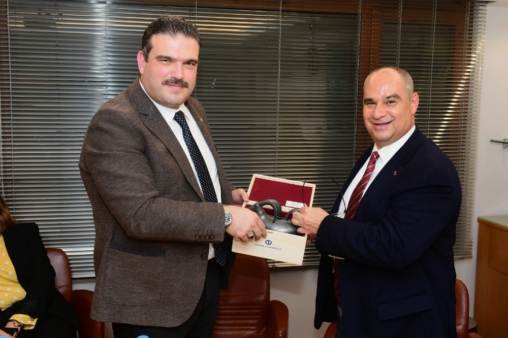 Rektör Çomaklı’dan ETİ’ye ziyaret 