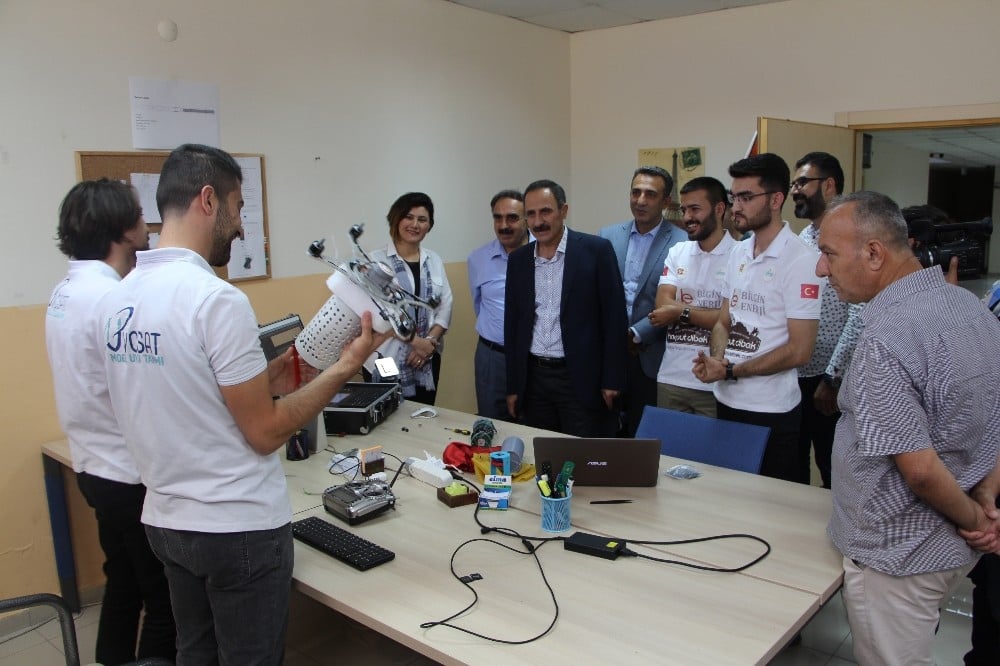 Rektör Demirdağ, Teknofest’e katılacak İHA takımlarını ziyaret etti 