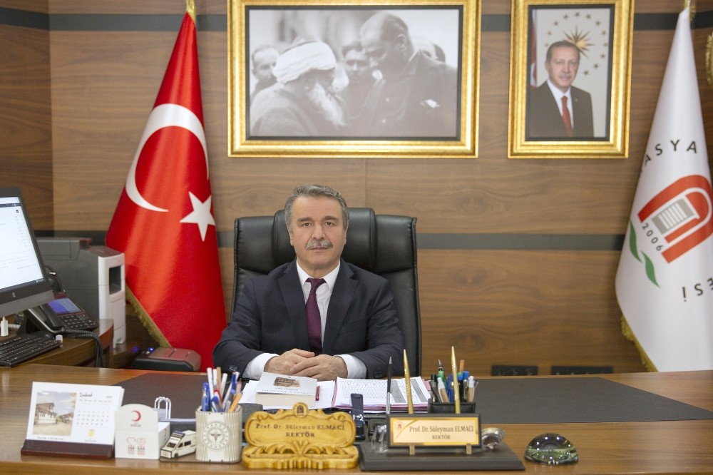 Rektör Elmacı: “Türk milletinin başı sağ olsun” 