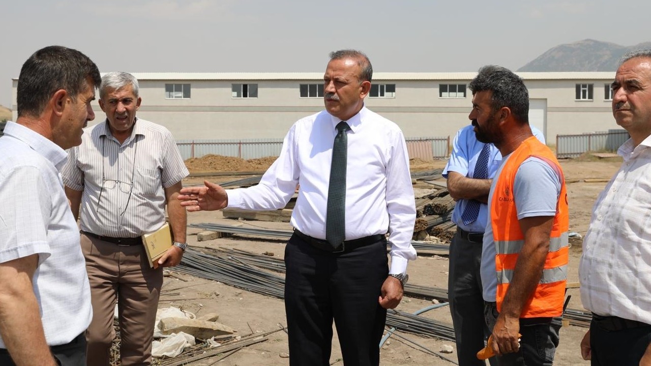 Rektör Elmastaş, Üniversite Genelindeki Çalışmaları Yerinde İnceledi