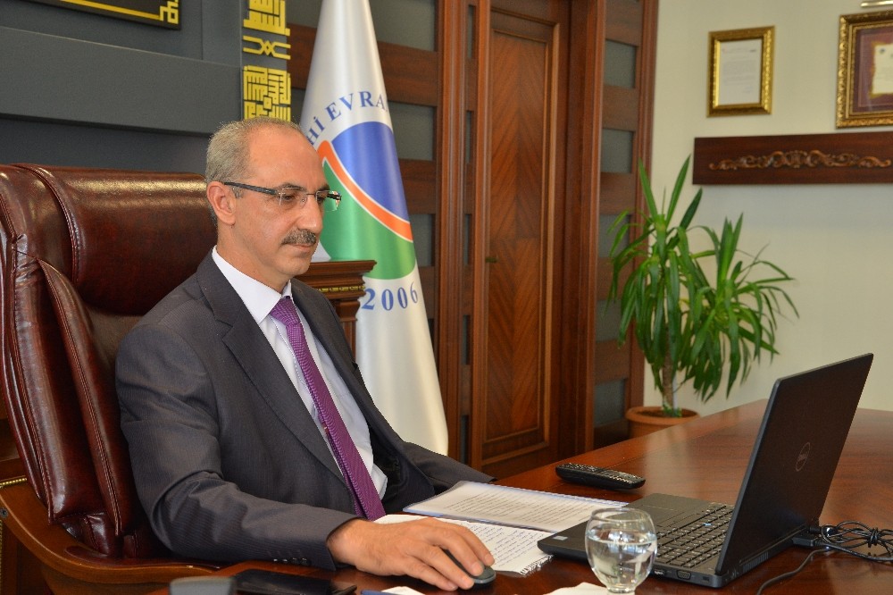 Rektör Karakaya, öğretmenlerle bir araya geldi 