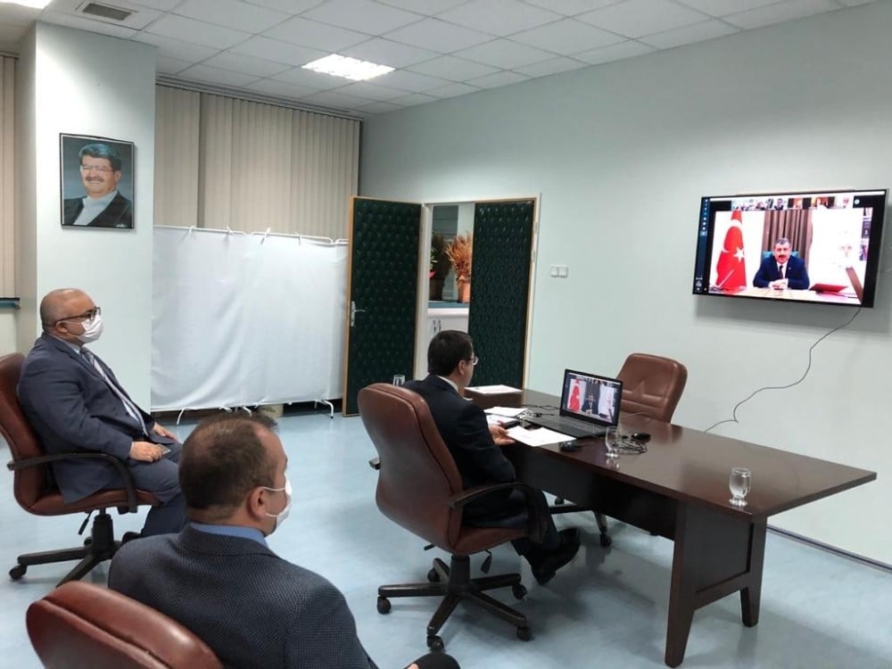 Rektör Kızılay’dan immun plazma tedavisi bilgilendirmesi 