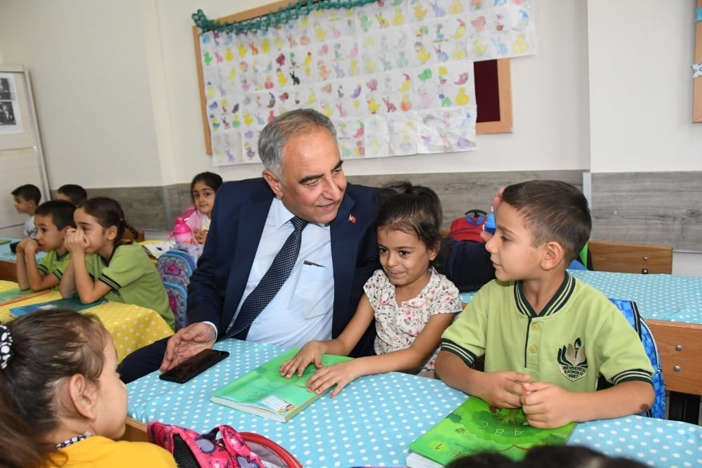 Rektör Turgut, İlköğretim Haftasını kutladı 