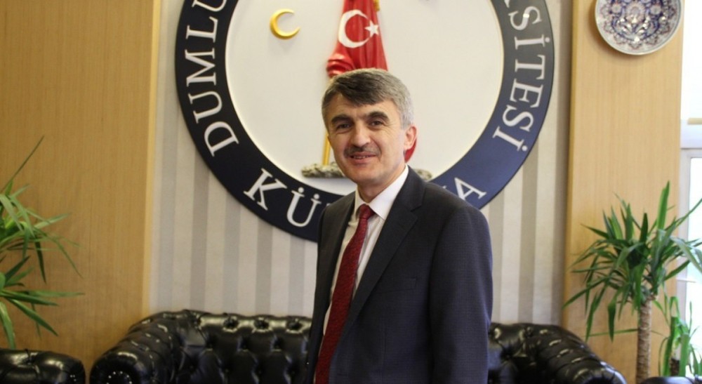 Rektör Uysal: “MS hastaları kadar yakınlarına da önemli görevler düşmektedir” 