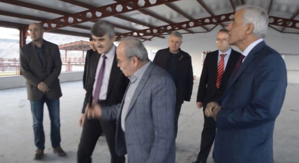 Rektör Uysal, Tavşanlı Küçük Sanayi Sitesi’ni ziyaret etti. 