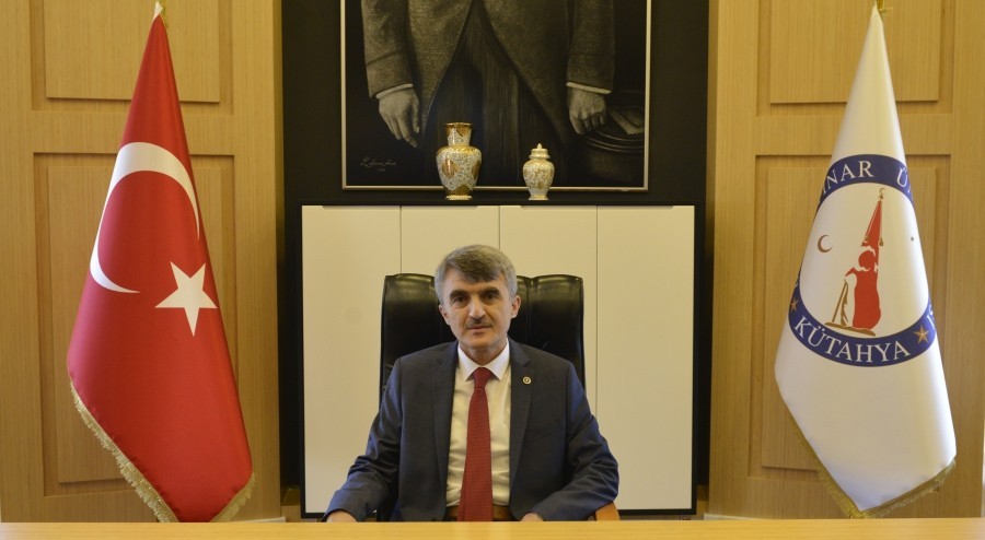 Rektör Uysal’dan, “Biz Bize Yeteriz Türkiye’m” kampanyasına maaş ve şiirli destek 