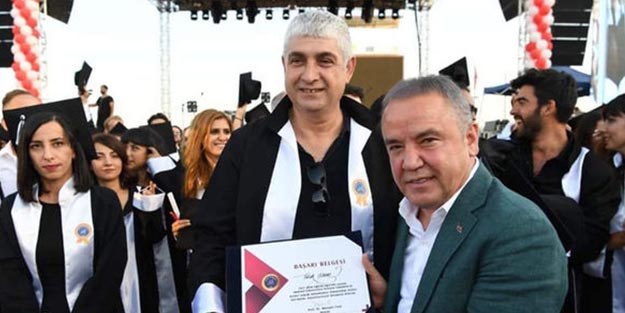 Rektörlüğün fakülte birincisine verdiği hediyeler şok etti