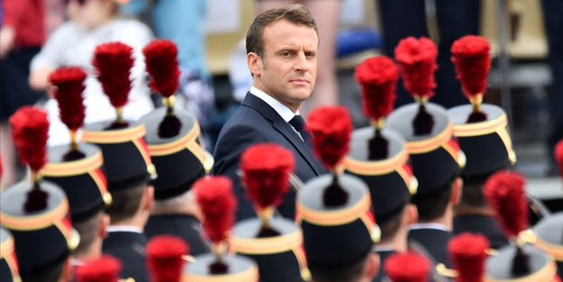 Resmen fiyasko… Macron 2 yılda 15 bakan kaybetti