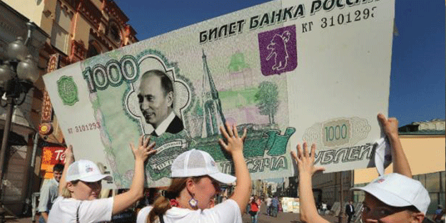 Resmen rekor kırdı: Ruble 4 yılın en yüksek seviyesinde!