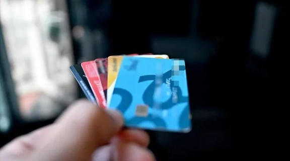 Resmi Gazete'de yayımlandı! Kredi kartı faiz oranları değişti