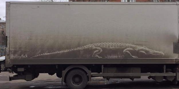 Ressam Golubev kirli arabaları sanat eserine çeviriyor!