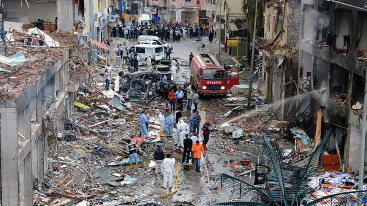 Reyhanlı'da bombalı saldırıda yakınlarını kaybedenler verilen cezalardan memnun