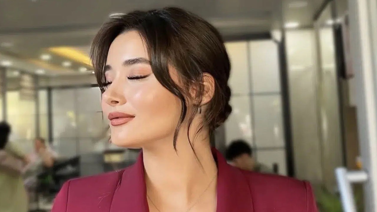 Rezaletin ucu başörtülülerden nefret eden Türkan Saylan'a uzandı: Çağdaş yaşama göre yetiştirdiler, başkanın metresi oldu