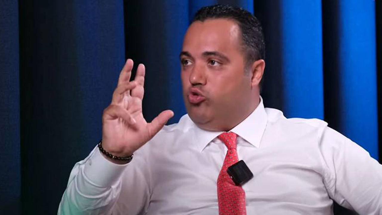 Rezan Epözdemir avukat mı nebbaş mı?