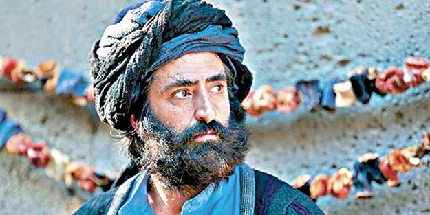 ‘Rezil parmağı’ çakıldı