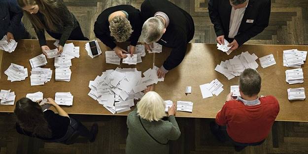 Rezil referandum geçersiz sayıldı
