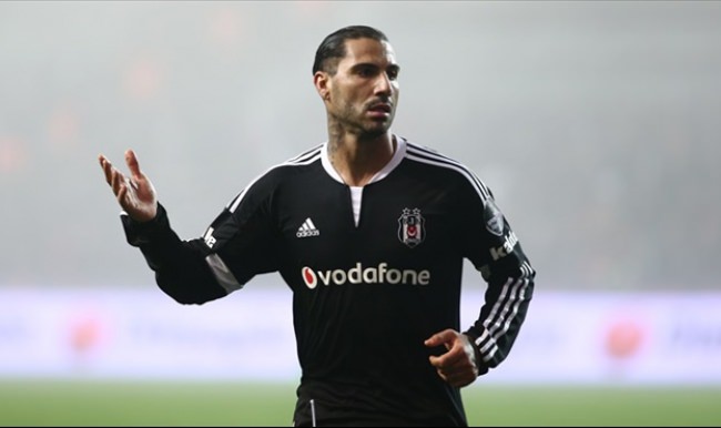 Ricardo Quaresma'ya uyarı!