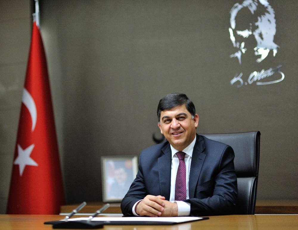 Rıdvan Fadıloğlu’ndan 25 Aralık mesajı 