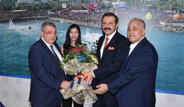 Rifat Hisarcıklıoğlu: Bileğimizi kimse bükemez