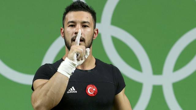 Rio'da ilk madalya Daniyar İsmayilov'dan