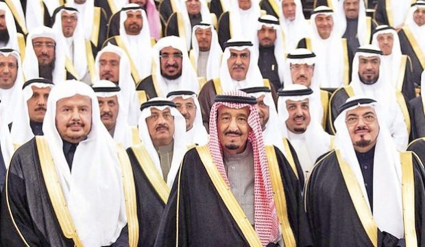 Riyad’da kazan kaynıyor!