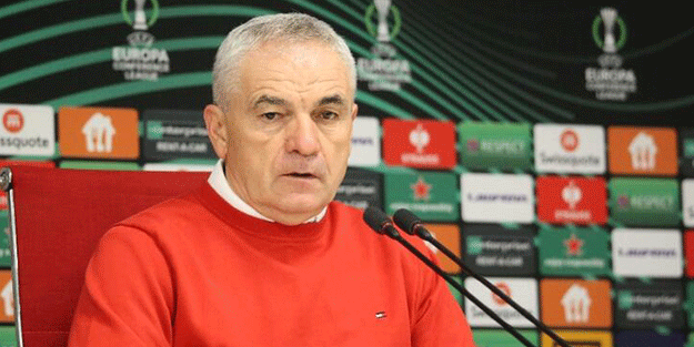 Rıza Çalımbay basın tolantısında konuştu! Tüm İtalyanlardan özür diliyoruz