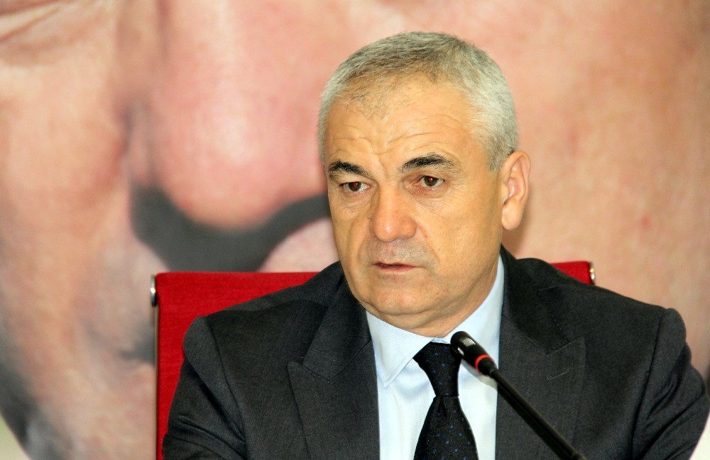 Rıza Çalımbay: “İyi oyuncular alacağız” 