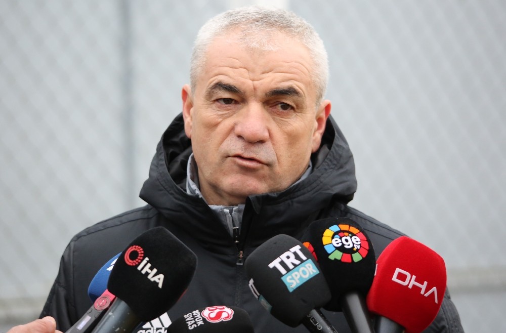Rıza Çalımbay: “Robinho ile ilgili net bir şey yok” 