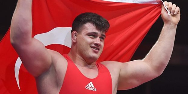 Rıza Kayaalp kimdir? Yılın sporcusu seçilen güreşçi Rıza Kayaalp kaç yaşında, nereli?