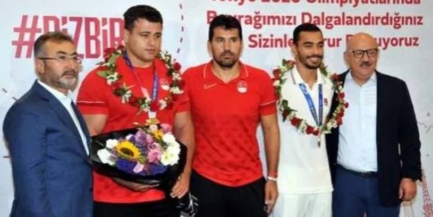 Rıza Kayaalp'ten 2024 için mesaj!