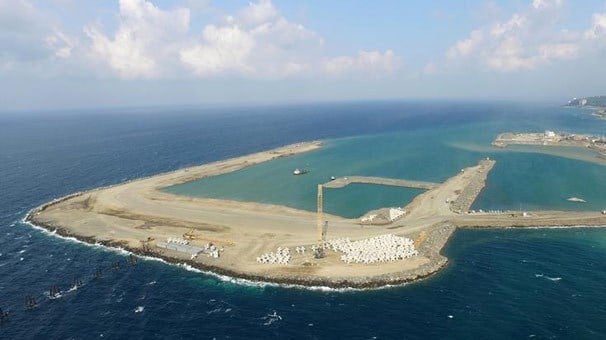 Rize-Artvin Havalimanı'nın yüzde 22'si bitti