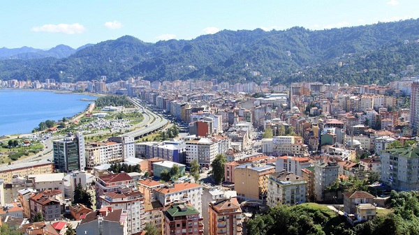 Rize kafeler restoranlar açılacak mı? Rize sokağa çıkma yasağı devam edecek mi?