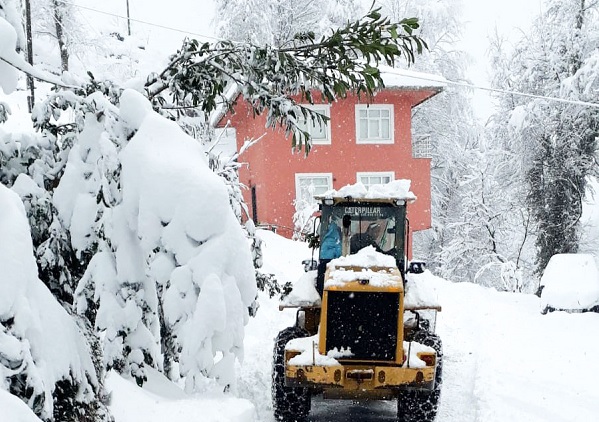 Rize yarın okullar tatil mi? Rize’de yarın yüz yüze eğitim var mı?