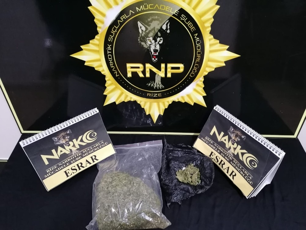 Rize’de 105 gram esrar ele geçirildi 