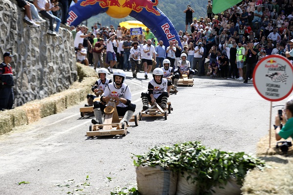 Rize'de Formulaz fırtınası esti