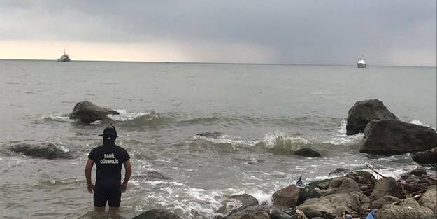 Rize'de heyelanda kaybolan 2 kişiyi arama çalışmaları sürüyor