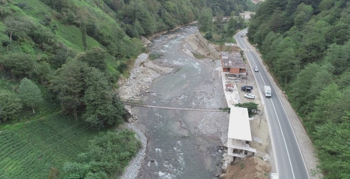 Rize'de kaçak yapılar yıkılacak
