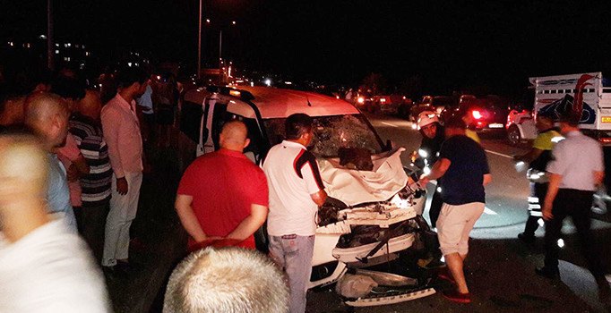 Rize'de kamyonet yayalara çarptı: 3 kişi öldü