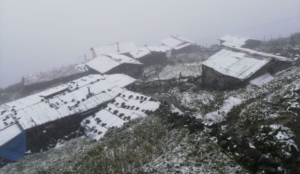 Rize'de senenin ilk karı yağdı