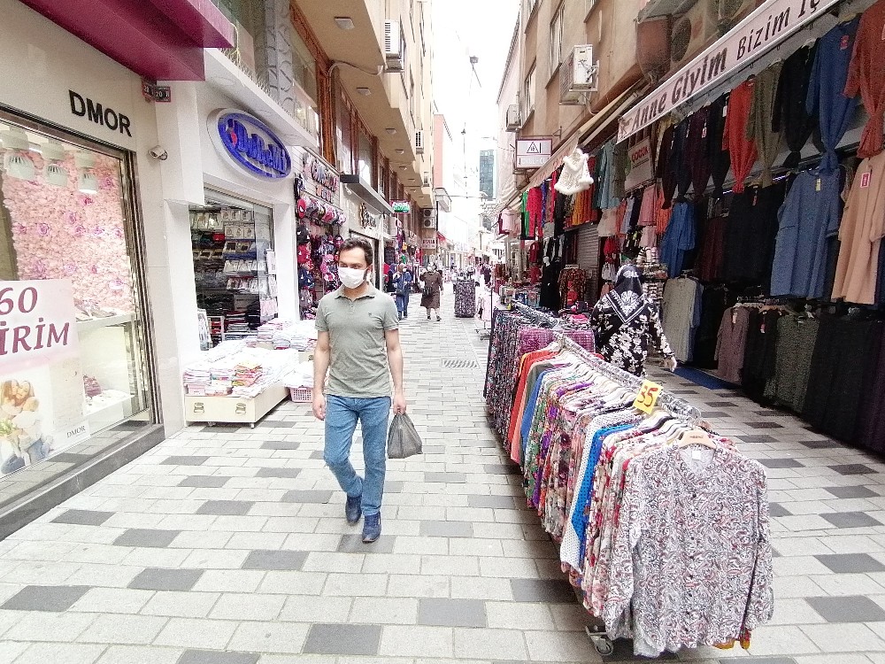 Rizeliler maskesiz sokağa çıkma yasağından memnun 