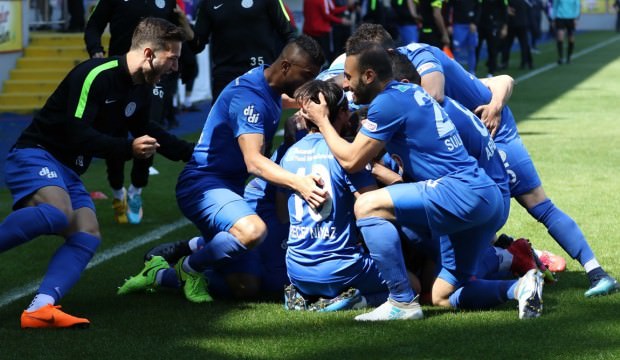 Rizespor, Es-Es'e acımadı!