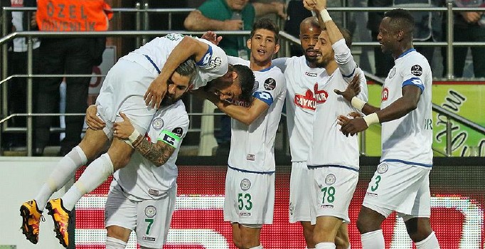 Rizespor'da kümede kalma sevinci yaşanıyor