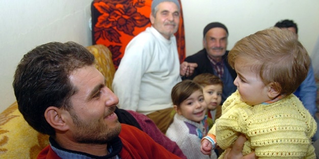 Rızkının çoğalmasını ve ömrünün uzamasını isteyen kimse bunu yapsın