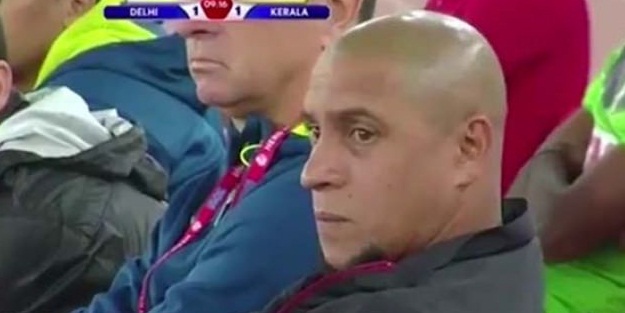 Roberto Carlos dondu kaldı!