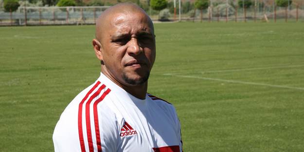 Roberto Carlos istifa etti
